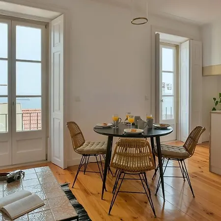 Plum Guide - Horseplay Apartment Lisbon