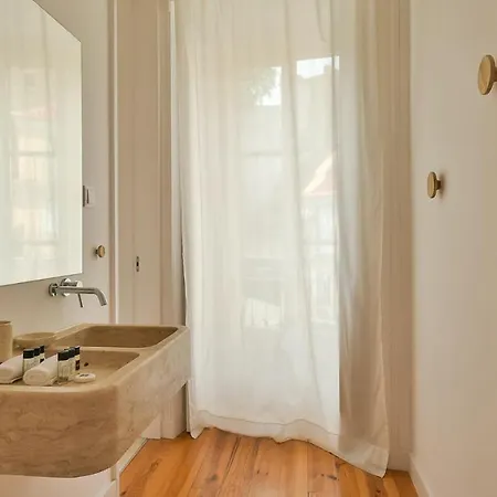 Apartment Plum Guide - Horseplay